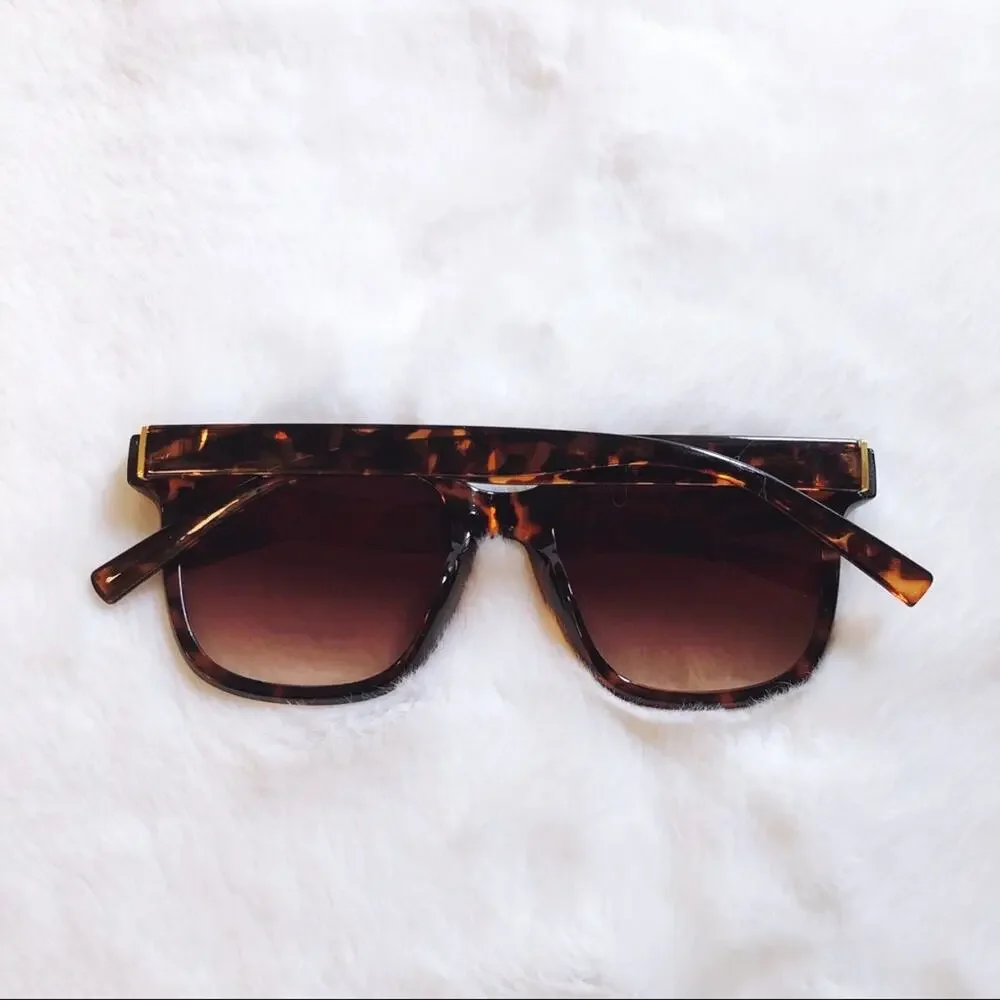 Jacob Tortoise Brown Classic Square Sunglasses